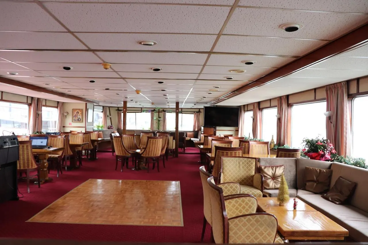 Botel Ms Diana Hotel - Cruises Vienna