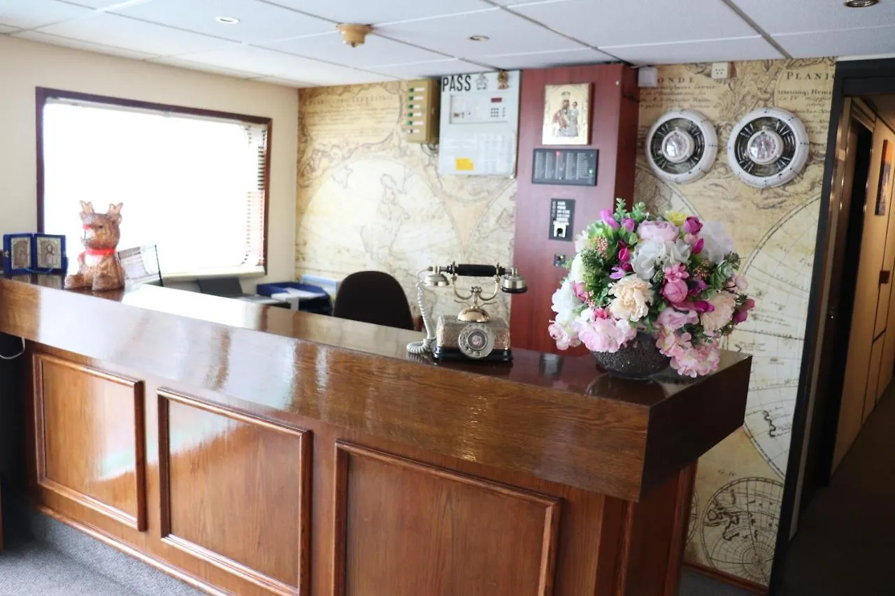 Ms Diana Hotel - Cruises Vienna Botel