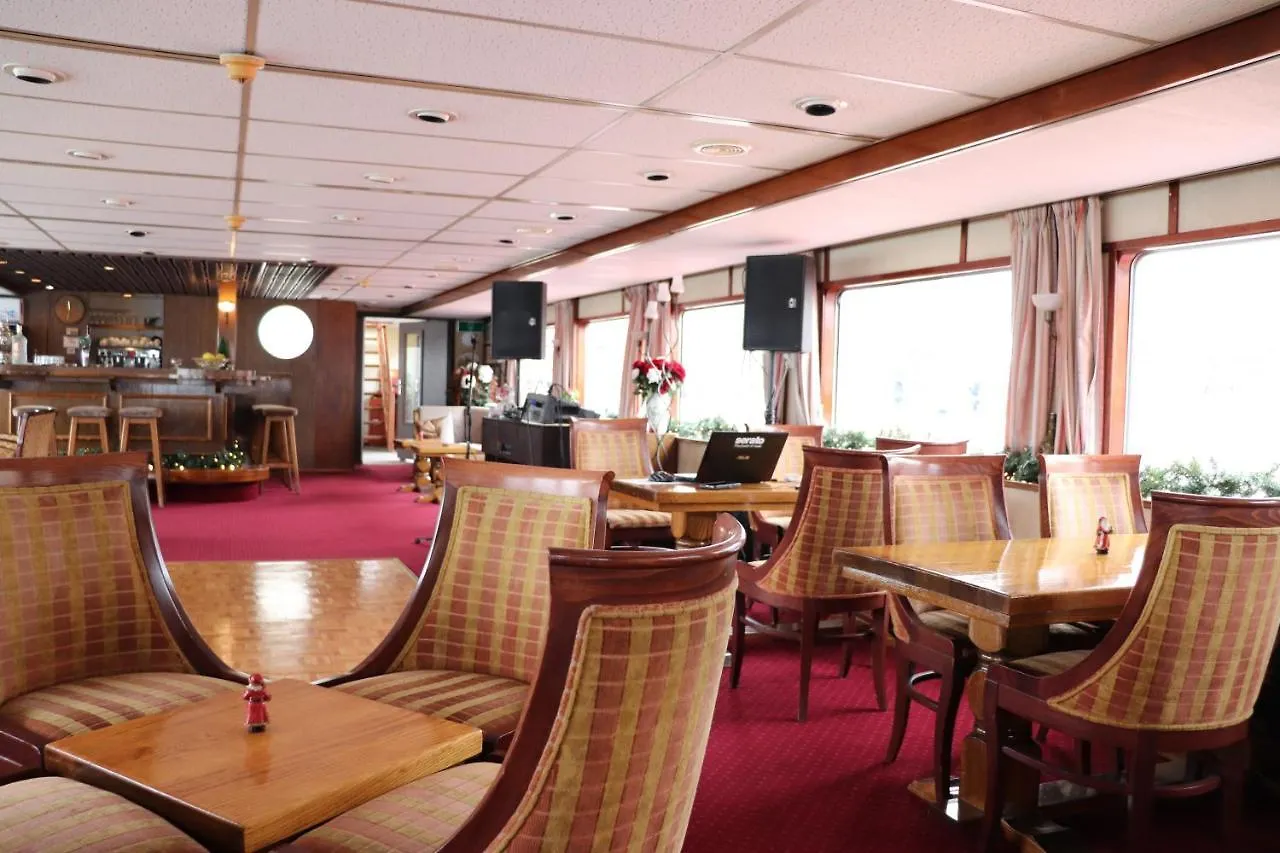 Ms Diana Hotel - Cruises Vienna 0*,  Austria