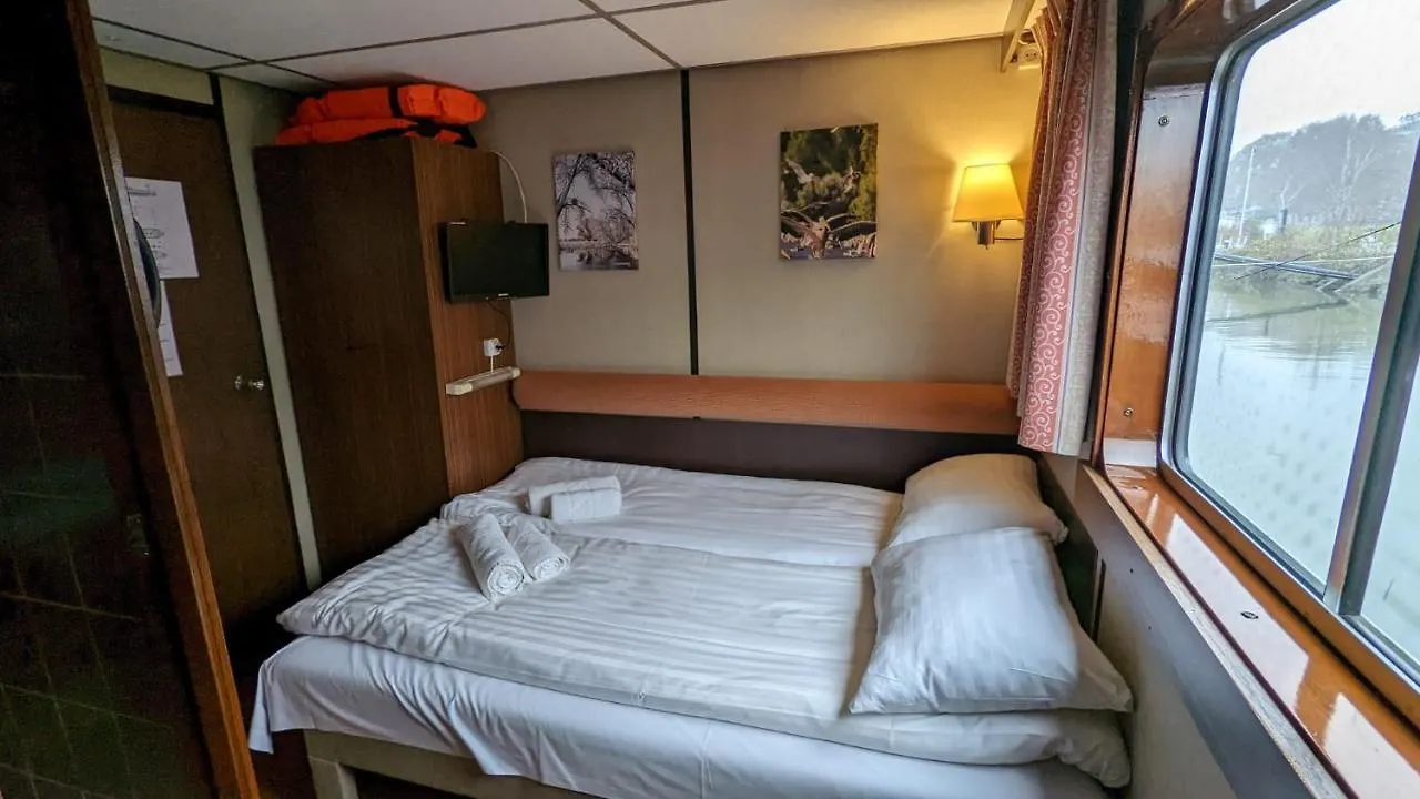 Ms Diana Hotel - Cruises Vienna 0*,  Austria